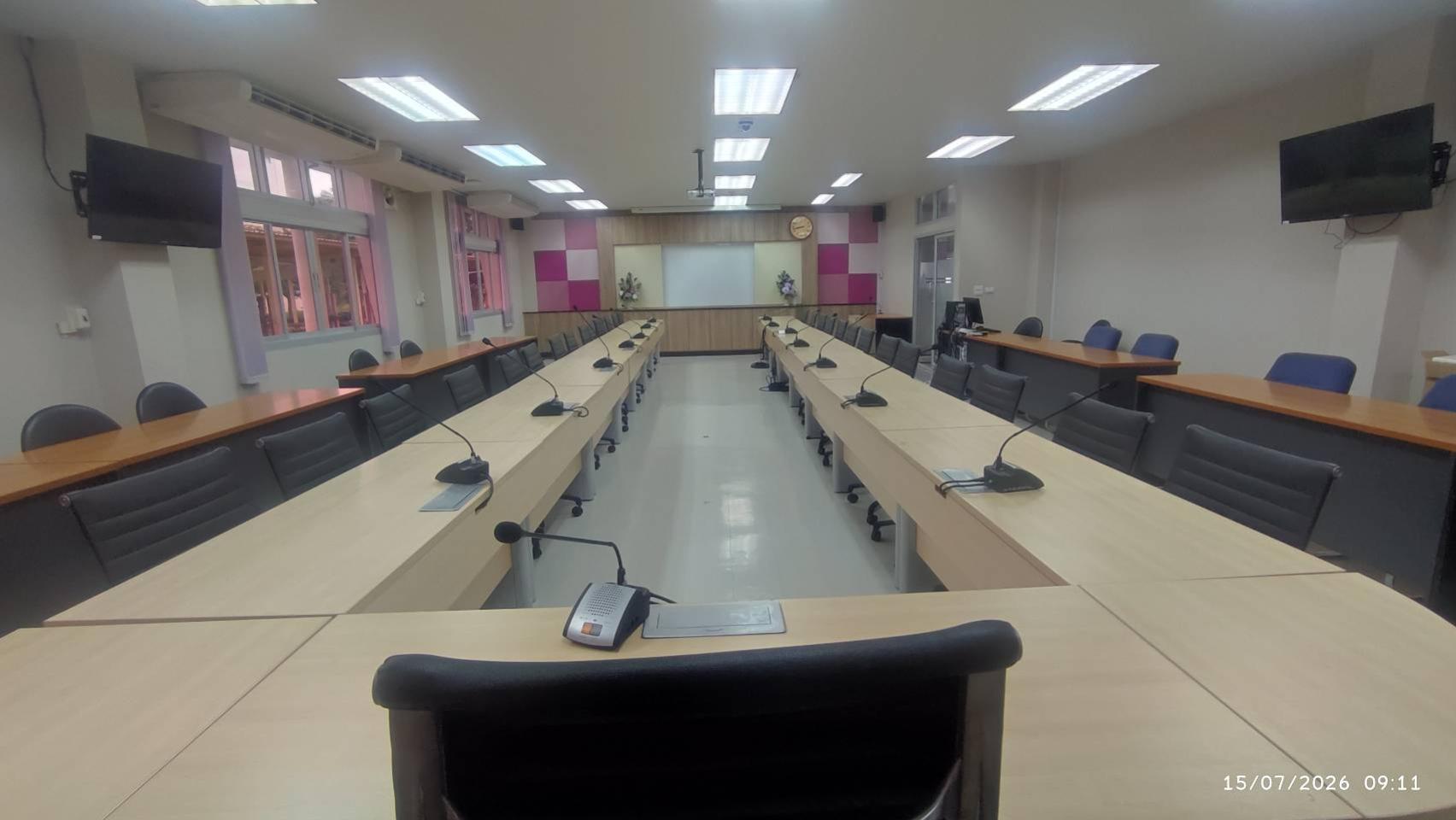 ห้องประชุมพวงคราม 1 สำนักงานคณะครุศาสตร์