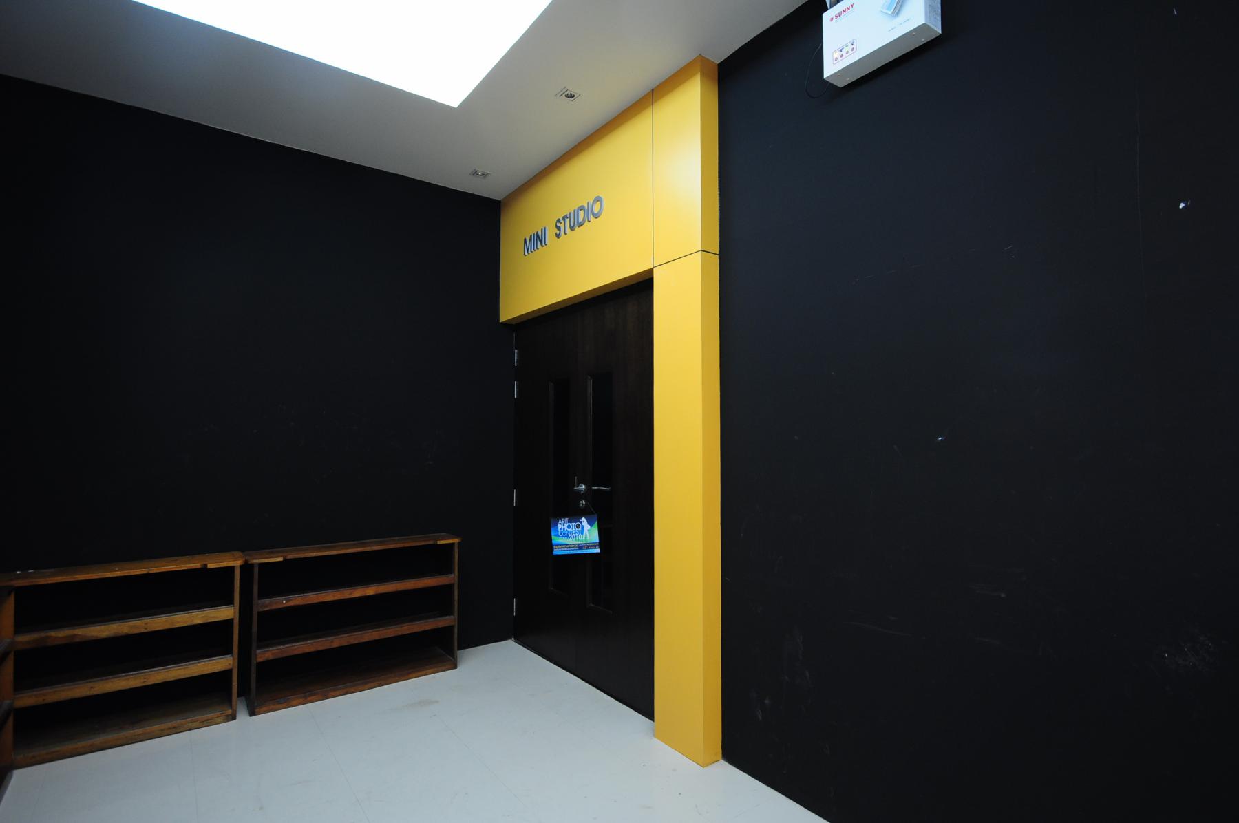 MINI STUDIO